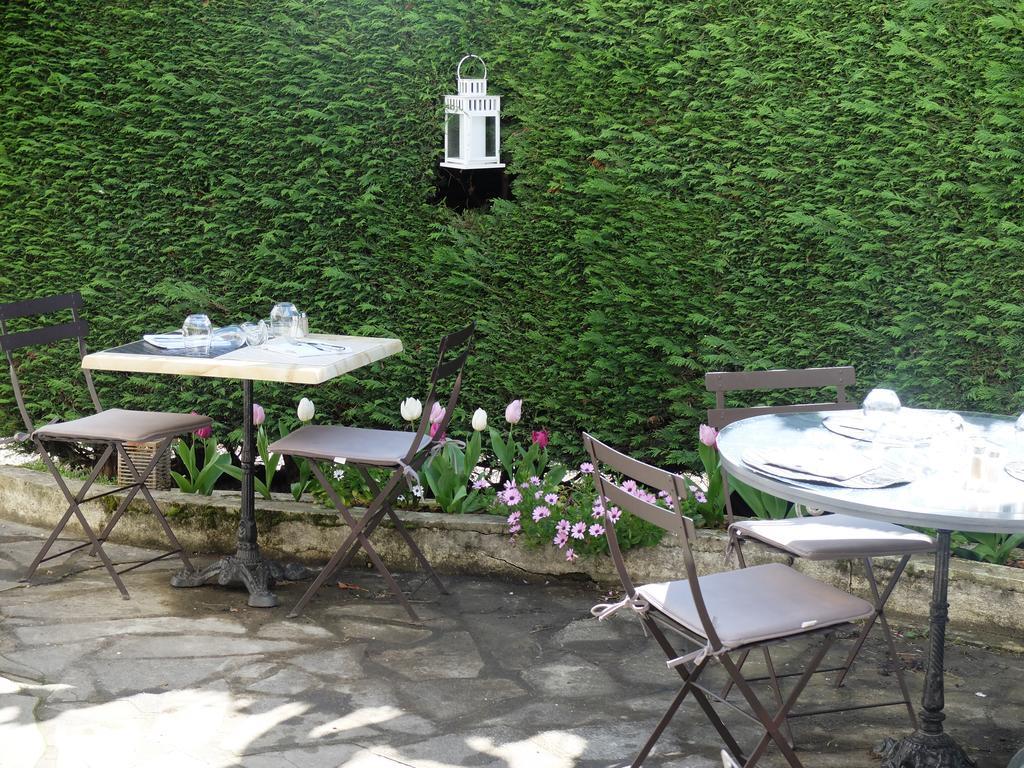 Auberge Du Grand Dauphin Dhuizon エクステリア 写真